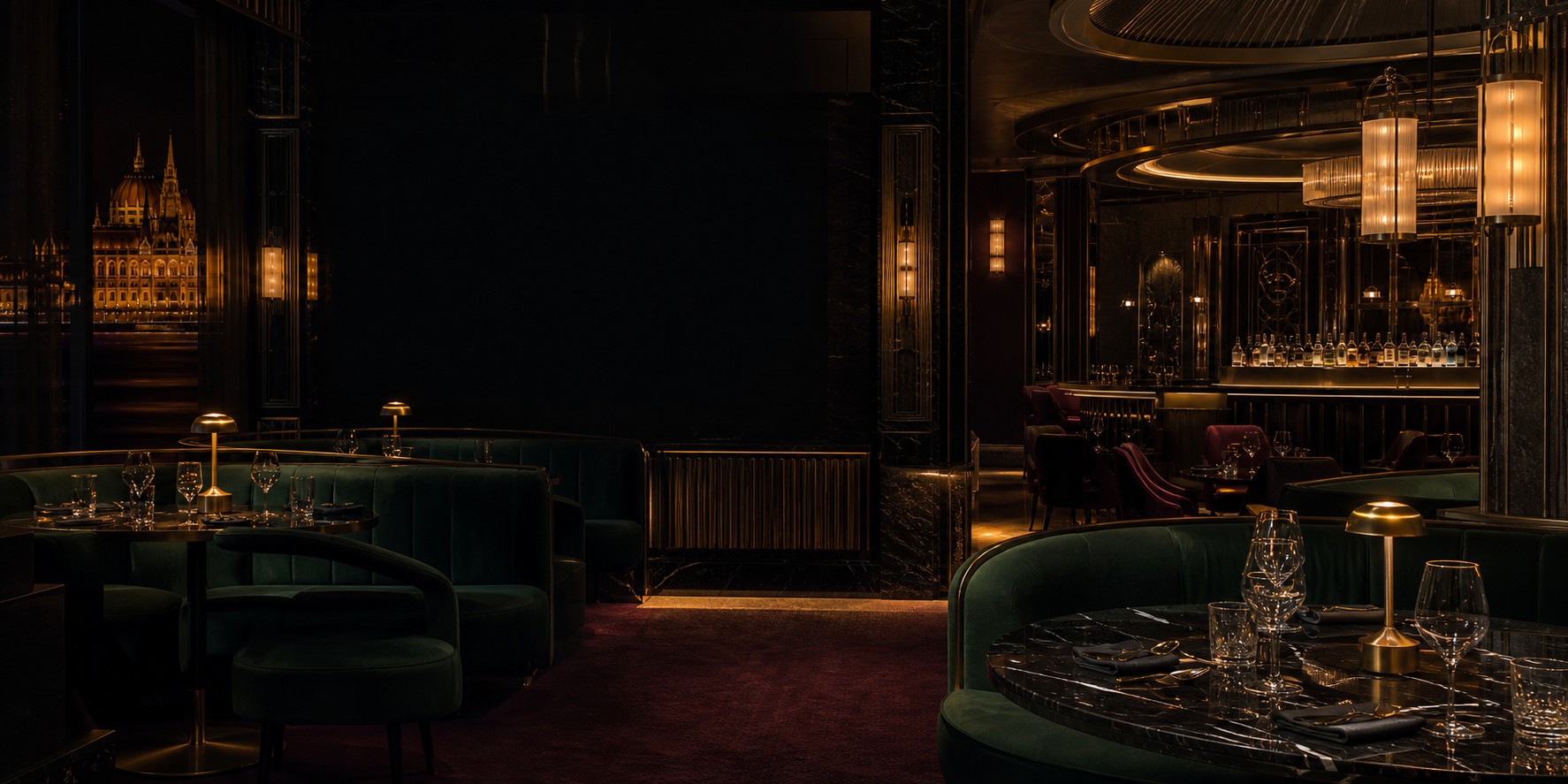 Koktél lounge aranyfényű belső térrel